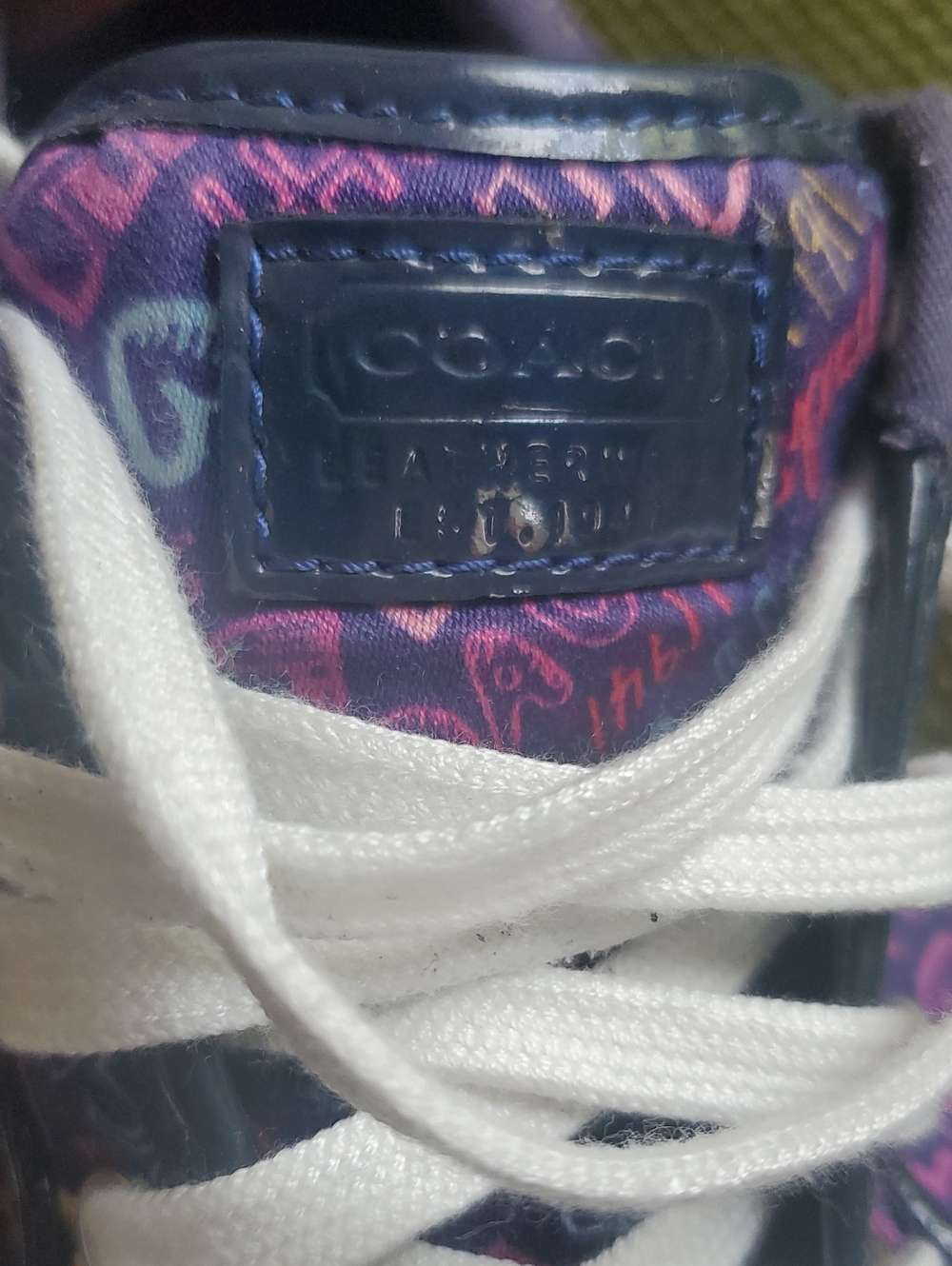 Coach Barrett Poppy Graffiti Love Design Sneakers Size 7B - Picture 8 of 16
